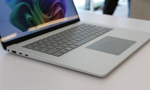 razon por la que no deberias comprar aun pc copilot surface laptop