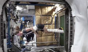 entrenamiento gimnasio estacion espacial internacional astronauta iss