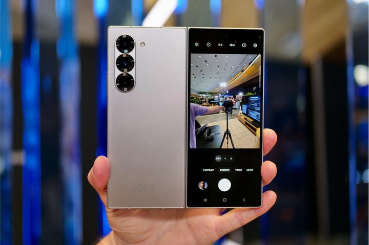 Samsung Galaxy Z Fold 6