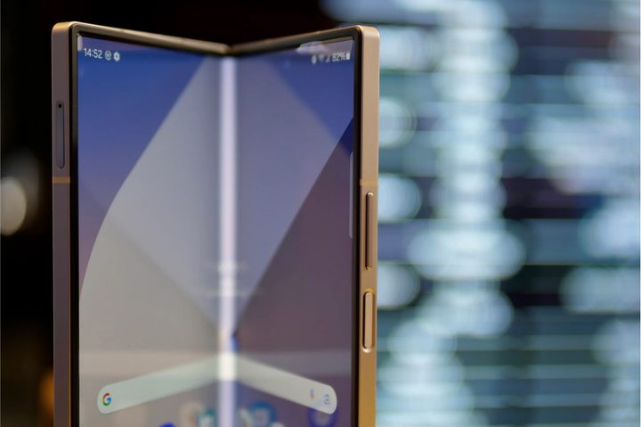 Samsung Galaxy Z Fold 6