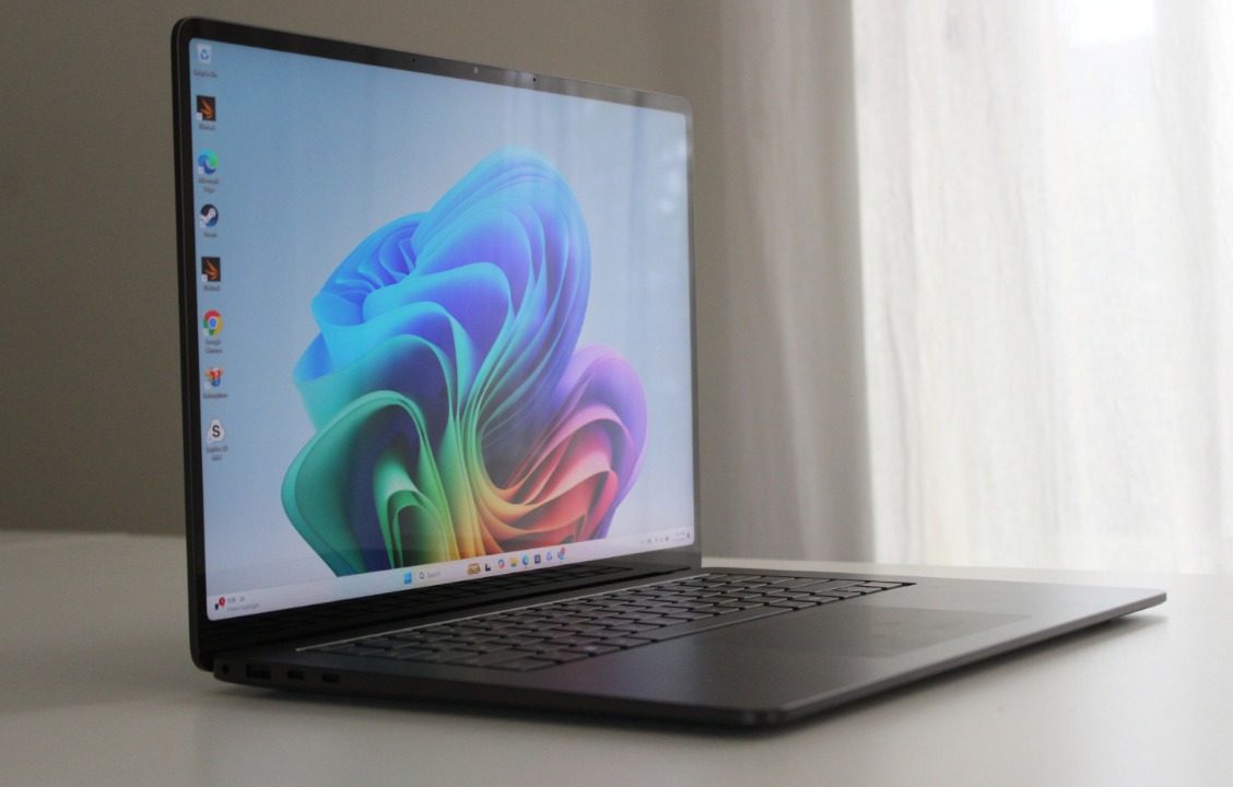 surface laptop copilot vs macbook air 2024