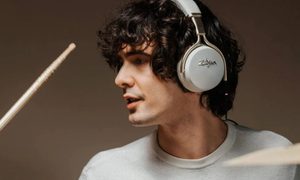 marca platillos zildjian auriculares alchem e perfect tune
