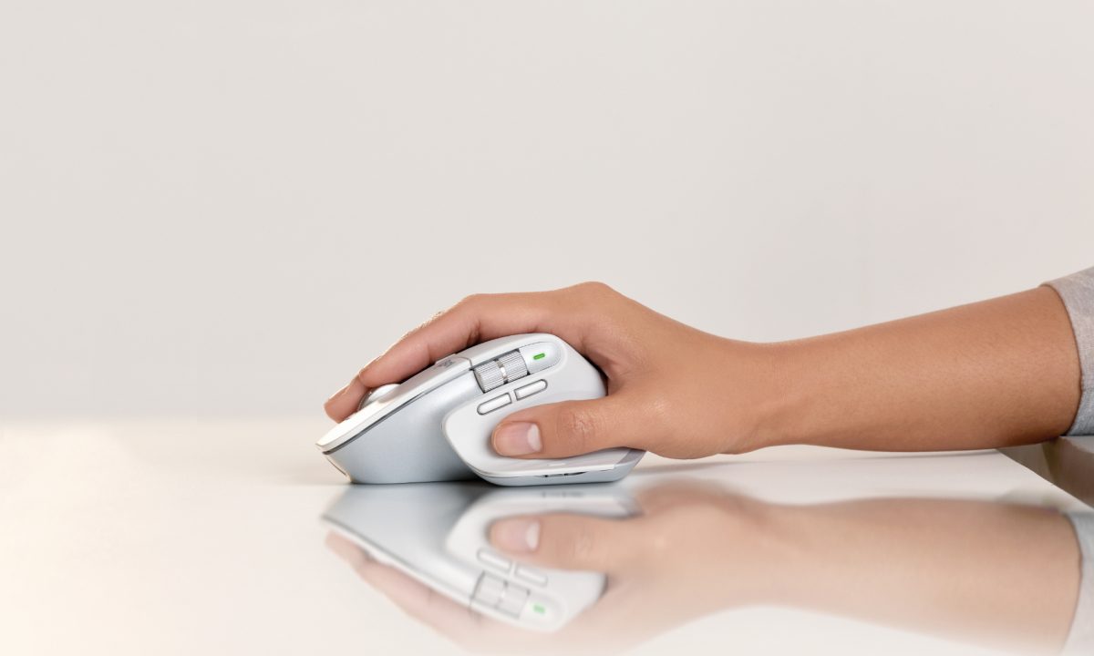 Logitech MX Master 3S mouse ergonómico.