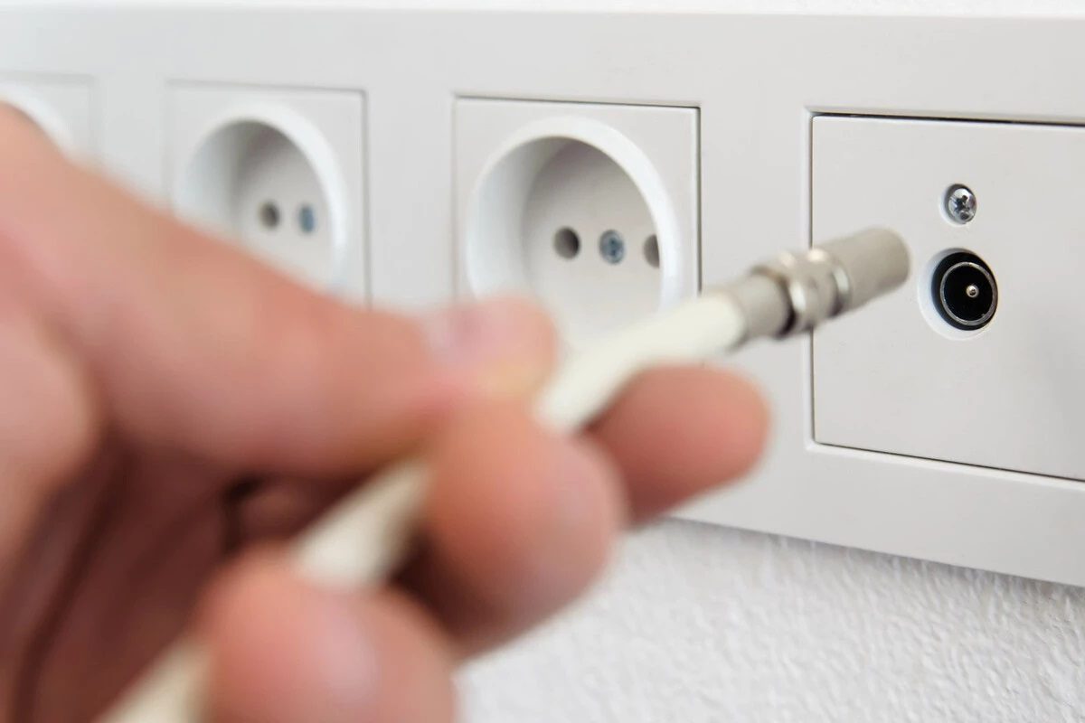 Una imagen de una conexión coaxial casera.