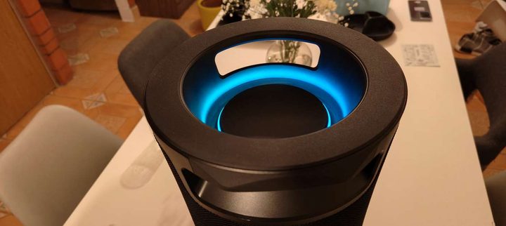 Una fotografía de la bocina Sony ULT Field 7.