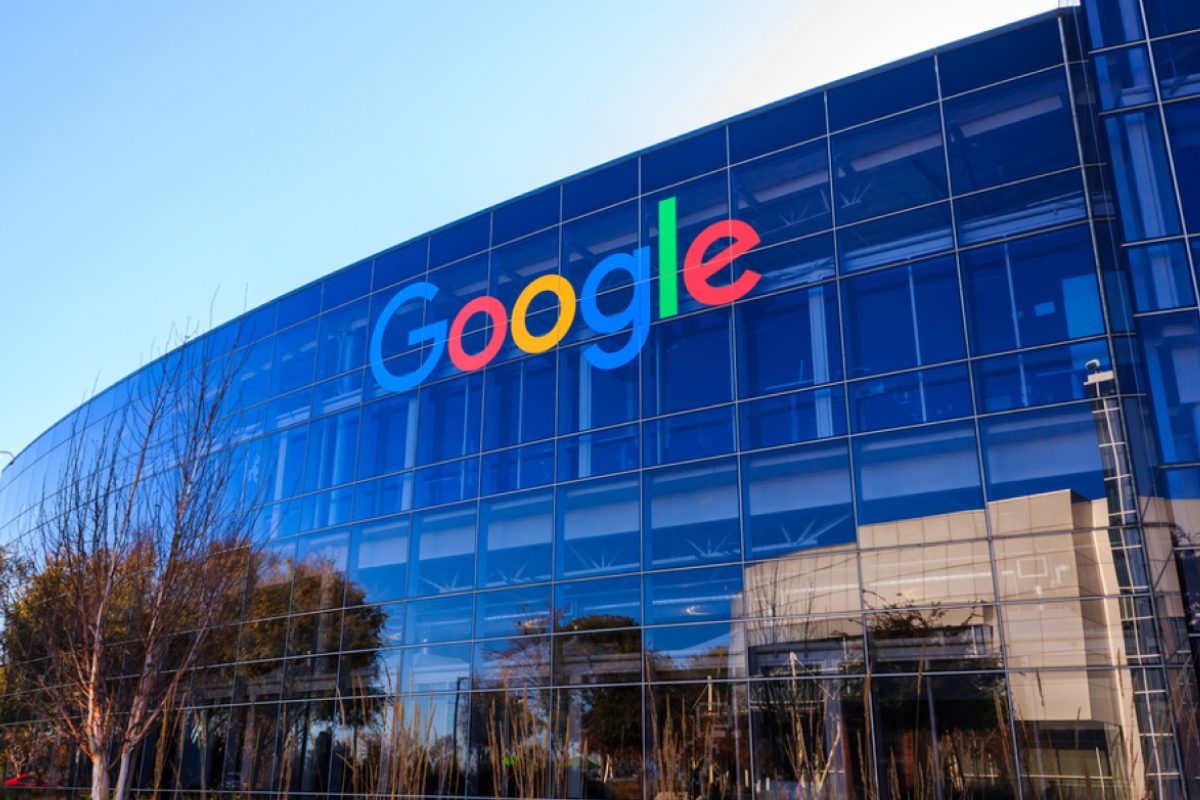 Salarios en Google achinthamb Shutterstock pic