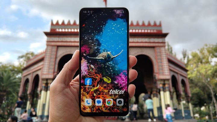 Una fotografía del realme C63.