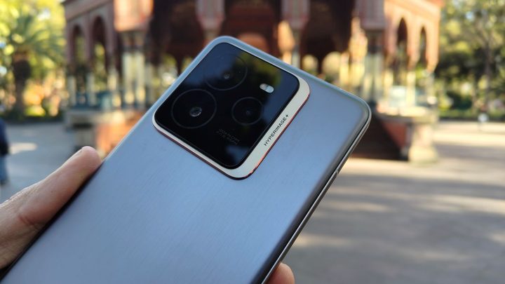 Una fotografía del realme GT 7 Pro.