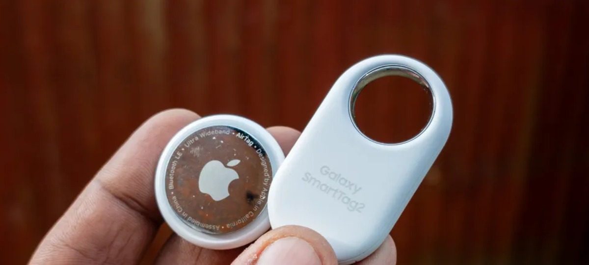 AirTag vs. Galaxy Tag 2