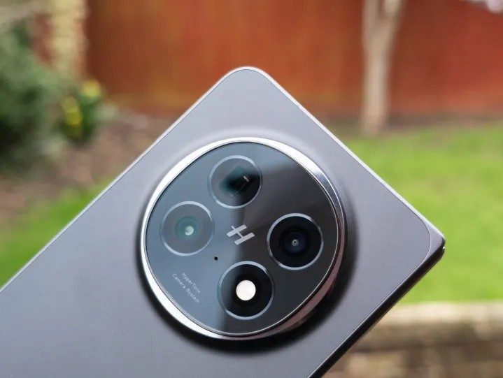 Una fotografía del Oppo Find N5.