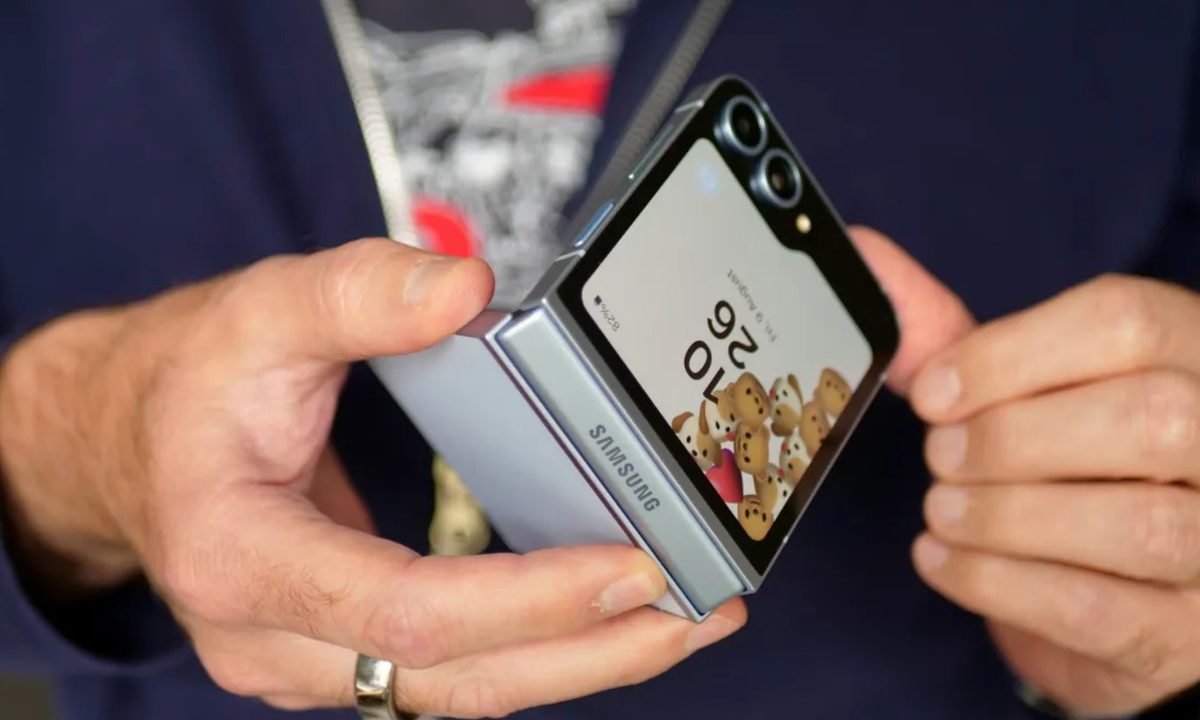Celular plegable Samsung