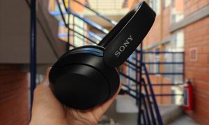 Los Sony WH-XB910N.