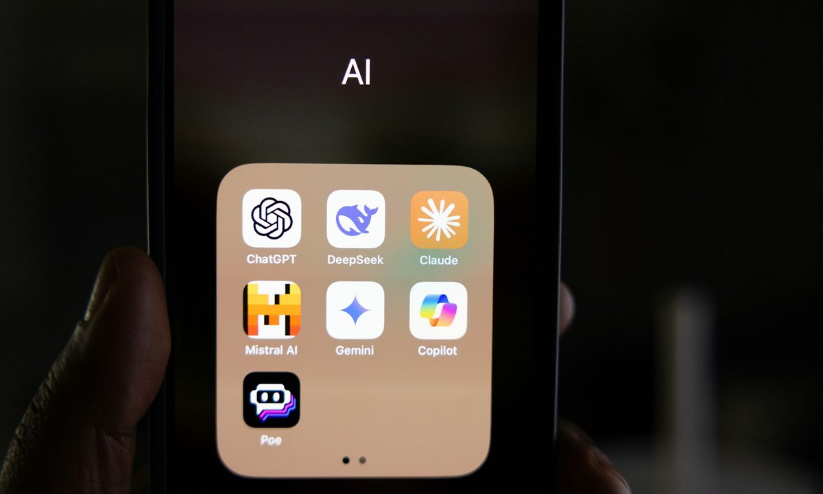 estos son los motores de busqueda con ia que mas mienten e inventan solen feyissa norcov89xm0 unsplash