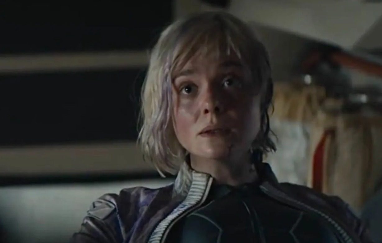 Elle Fanning en Predator: Badlands