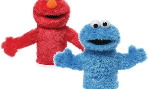 Elmo y Come Galletas de Plaza Sésamo