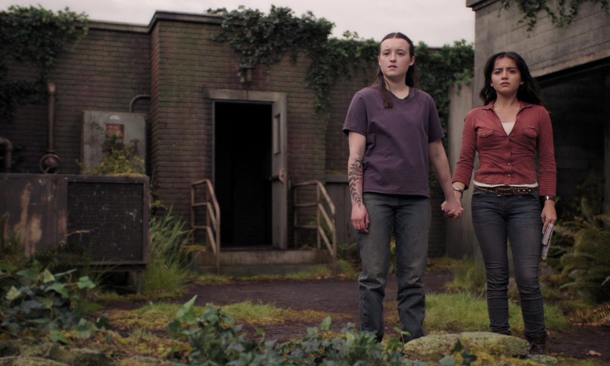 Bella Ramsey e Isabela Merced en The Last of Us