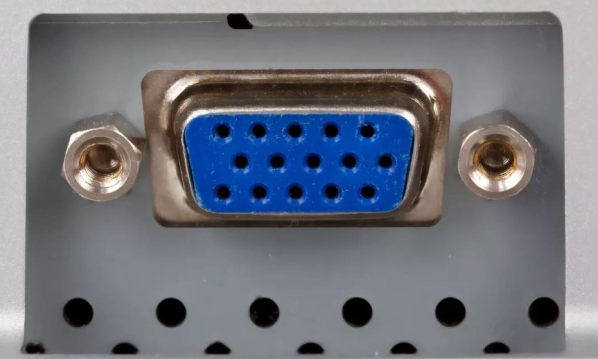 panasonic le esta dando la ultima punalada a entrada vga hero