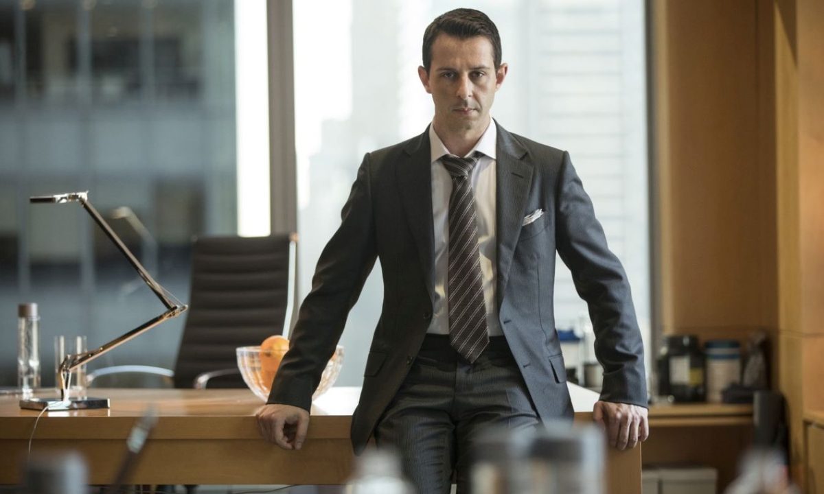 jeremy strong es firme candidato para ser mark zuckerberg hero