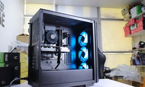 CPU