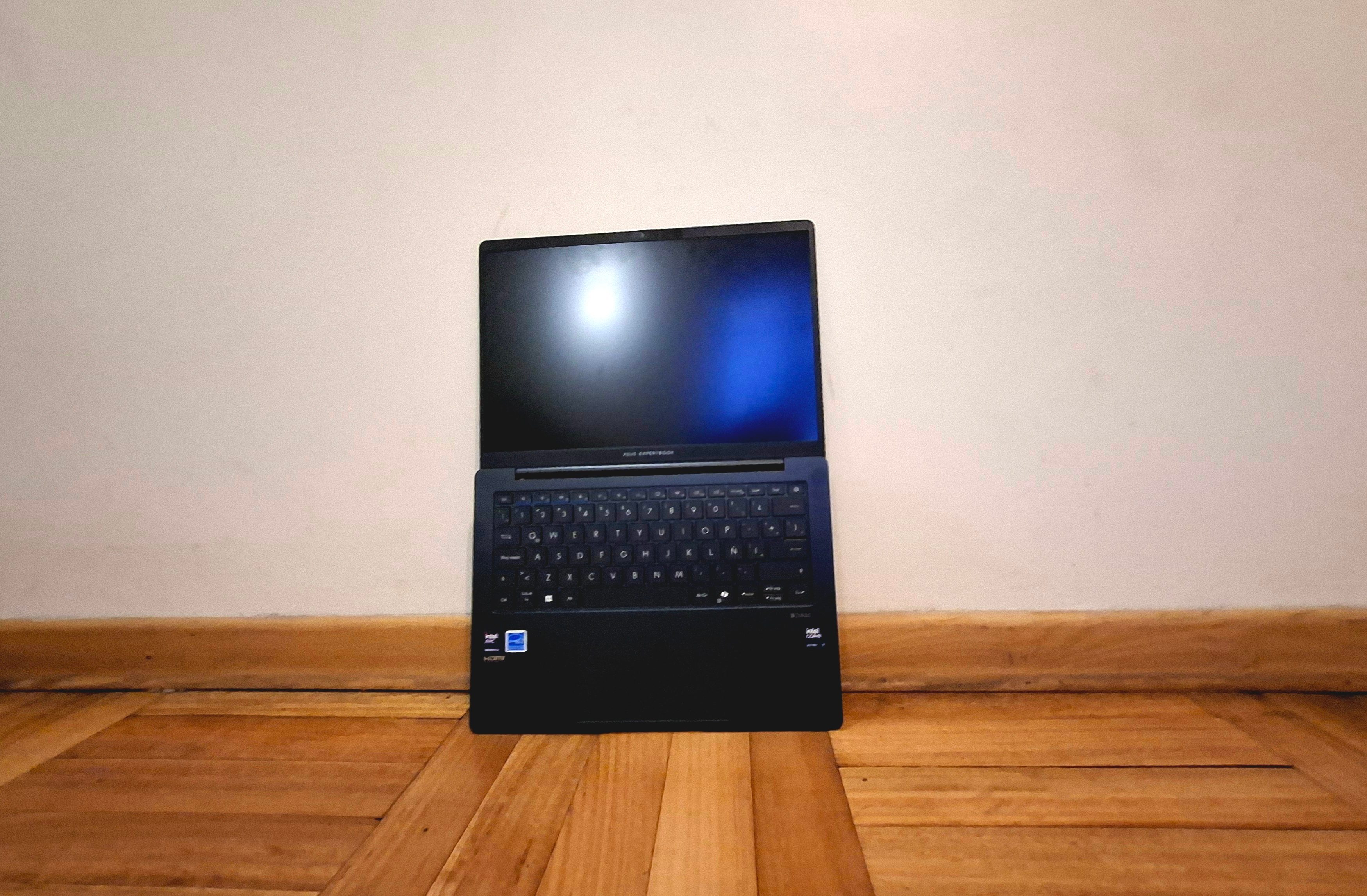 Asus ExpertBook B5