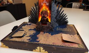 Una foto del realme 15 Pro Game of Thrones Edition.