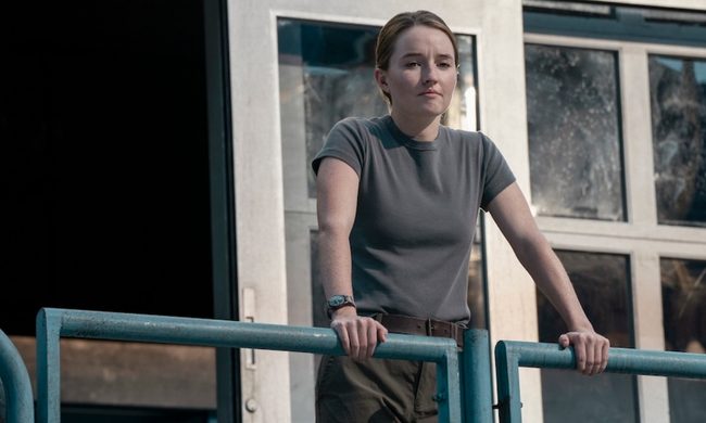 Clothing, Sleeve, Handrail