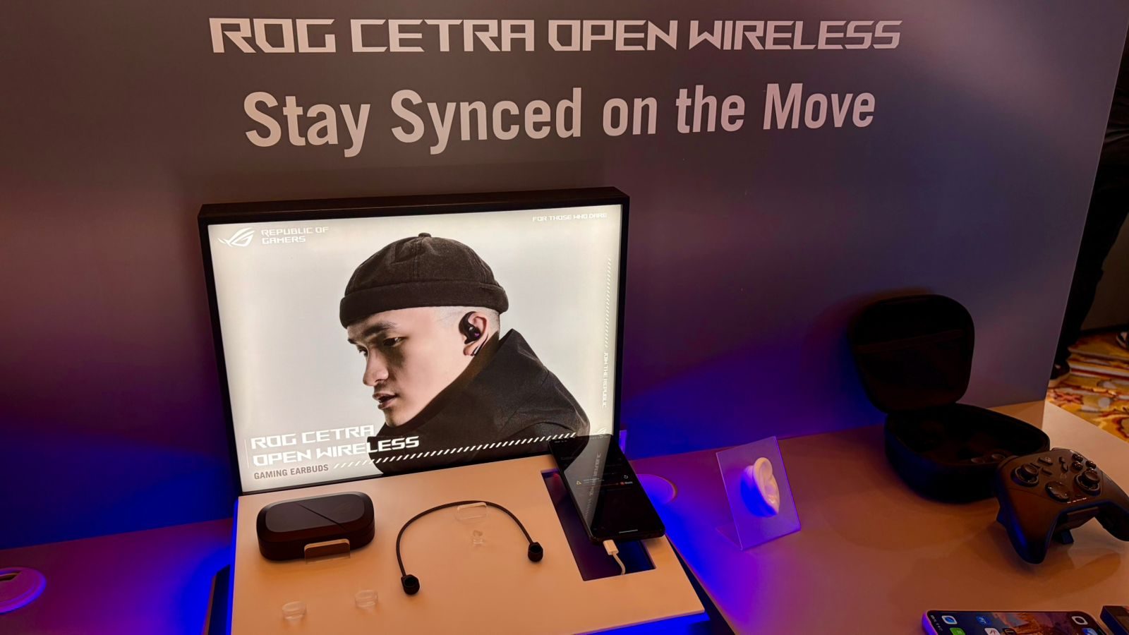 Desk, Furniture, Table