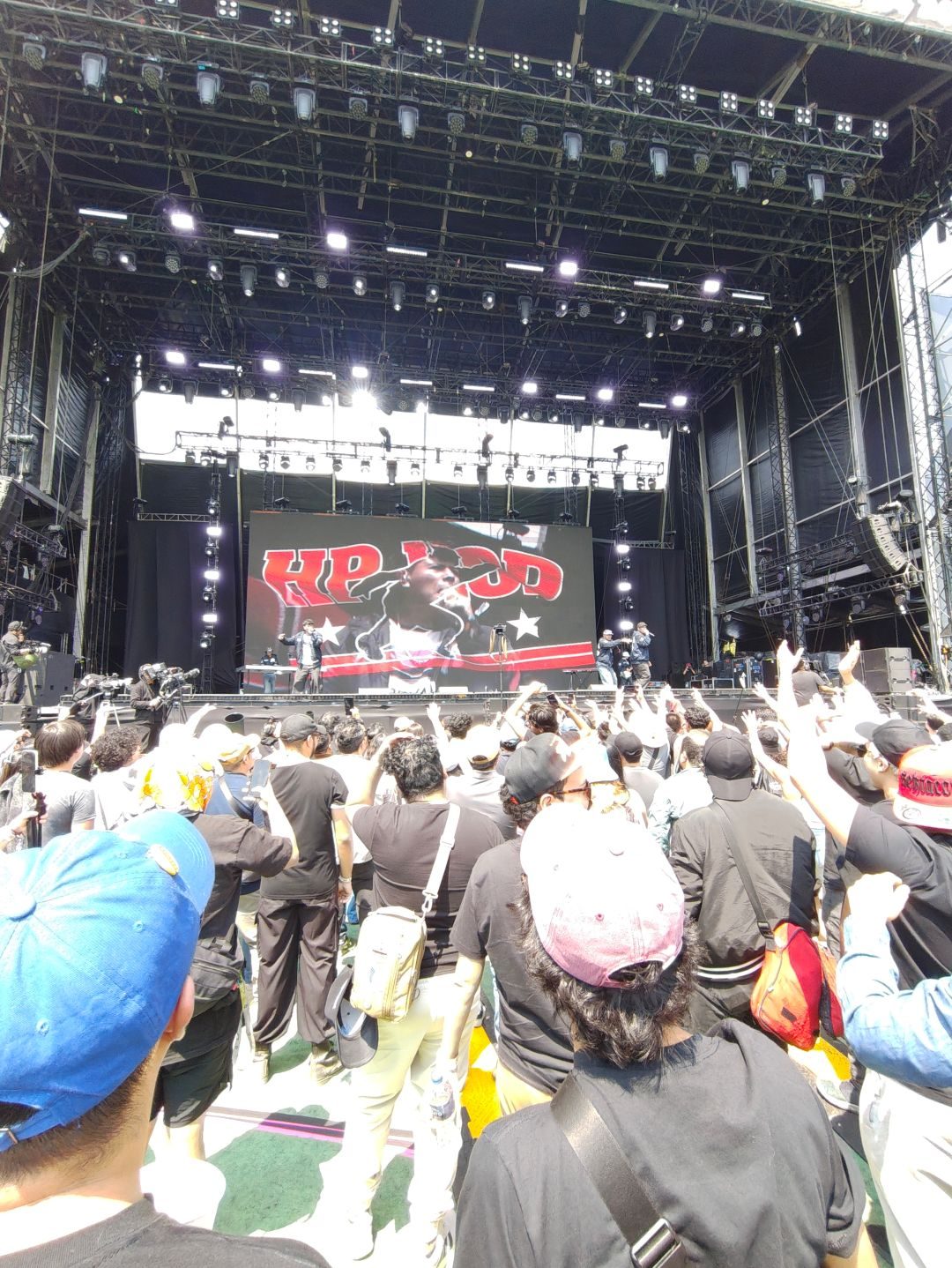 Stage, Concert, Crowd