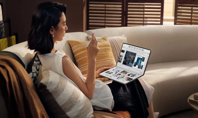 Couch, Furniture, Person