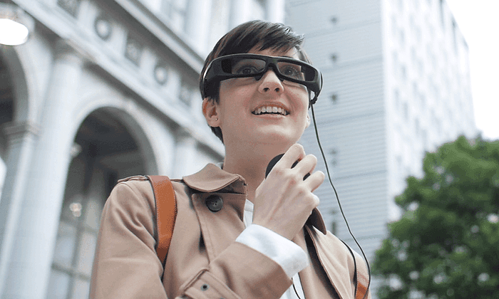sony lanza smarteyeglass gafas con realidad aumentada 0a03f1b7 9d40 46b6 9ecc 049a811b30c0 1020x612