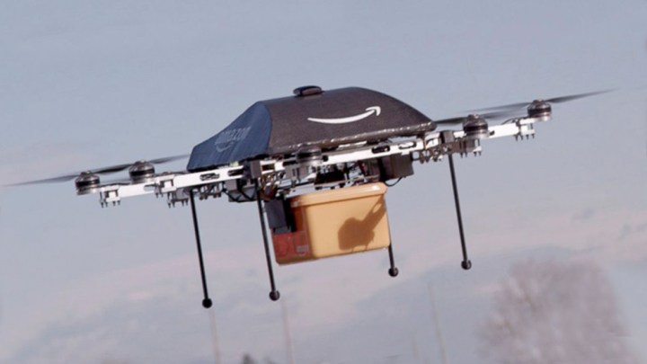 amazon patente etiqueta paracaidas drone ht prime jef 131202 16x9 992