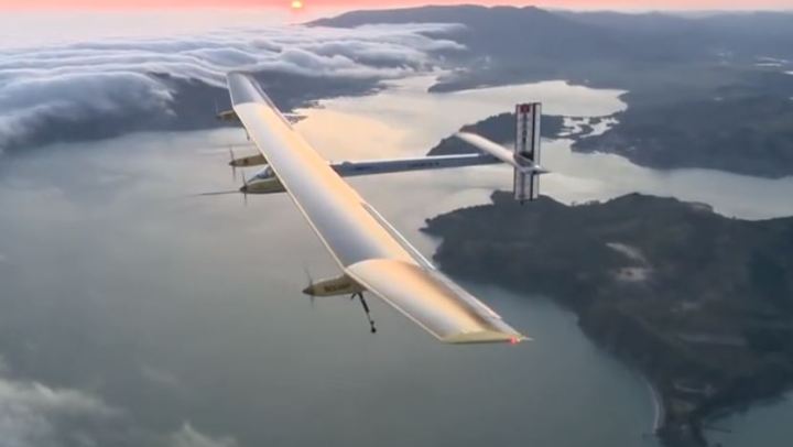 despega el solar impulse 2 primer avion que intenta dar la vuelta al mundo a