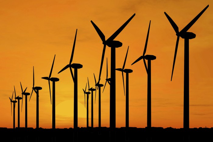 amazon se une la empresa espanola iberdrola para contruir una granja de energia eolica turbines wind