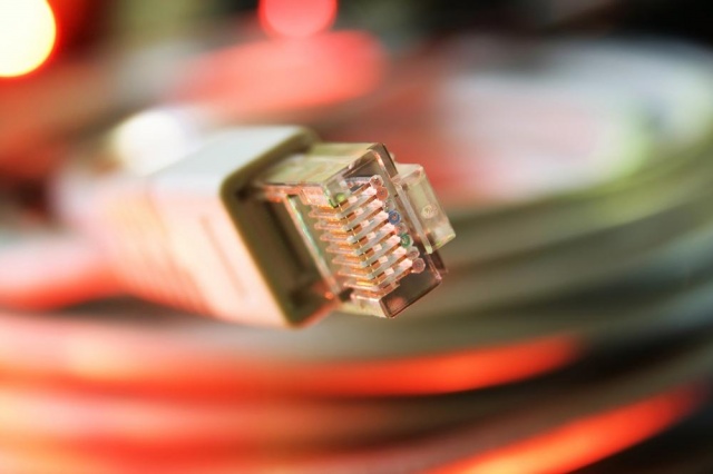 fcc reduce regulaciones neutralidad internet broadband open 640x0