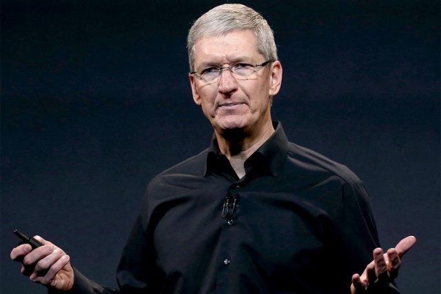 Tim Cook critica a la Surface Book de Microsoft