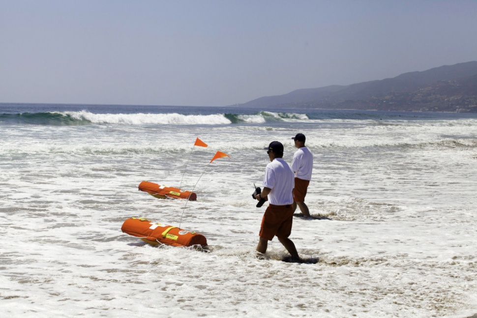 en grece se usan drones como guardavidas las playas greece 05