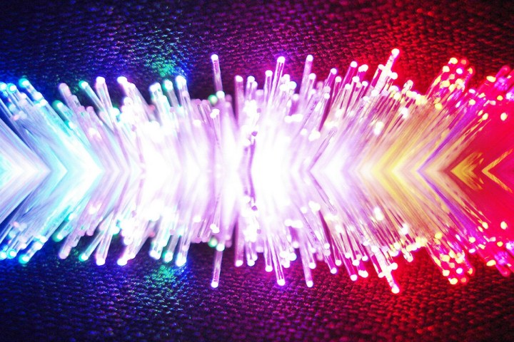 fisicos descubren nueva forma luz lightfibers 1200x0