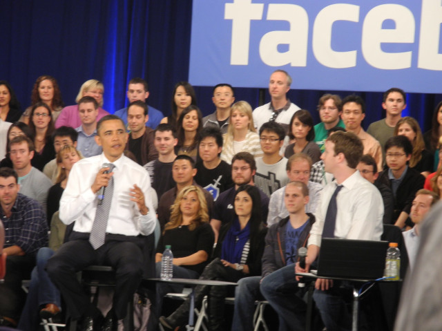 obama zuckerberg facebook live town hall 640x0