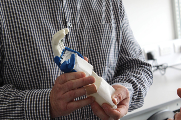 crean una protesis para un nino con impresora 3d 3dprinthand 720x480 c