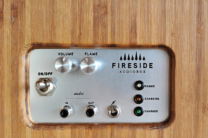 fireside audiobox el altavoz con fuego que se mueve al ritmo de la musica firesideaudiobox set2 02 720x480 c