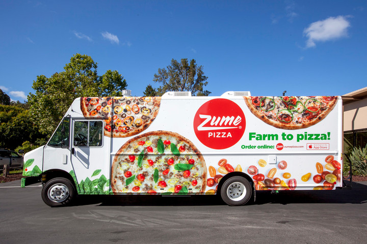 nuevos camiones de zume hacen pizzas durante el reparto zumepizza truck1 720x480 c