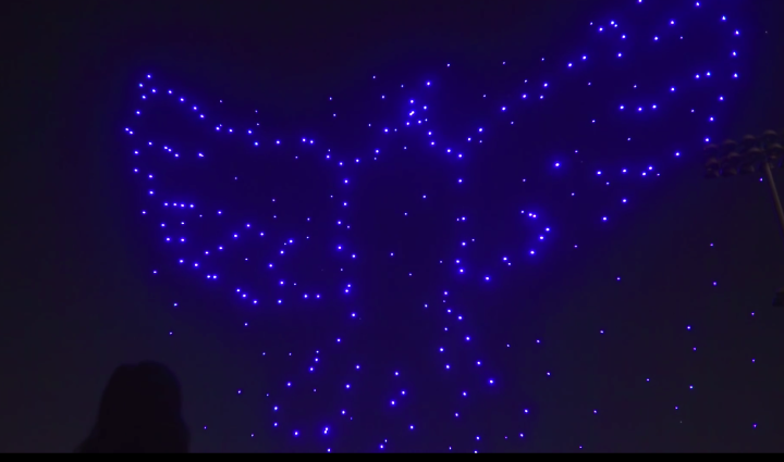 intel y disney haran un espectaculo de luces nocturno con 300 drones captura pantalla 2016 11 17 a las 09 12 53
