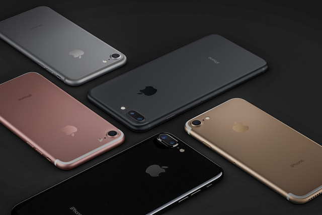 apple busca una autentica renovacion con el iphone 8 7 4 640x0