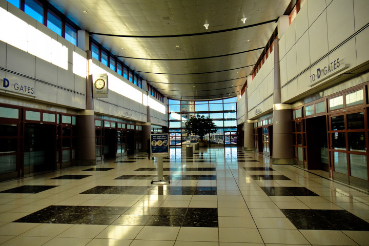 los 10 mejores aeropuertos mccarran international 0002 720x480 c 1