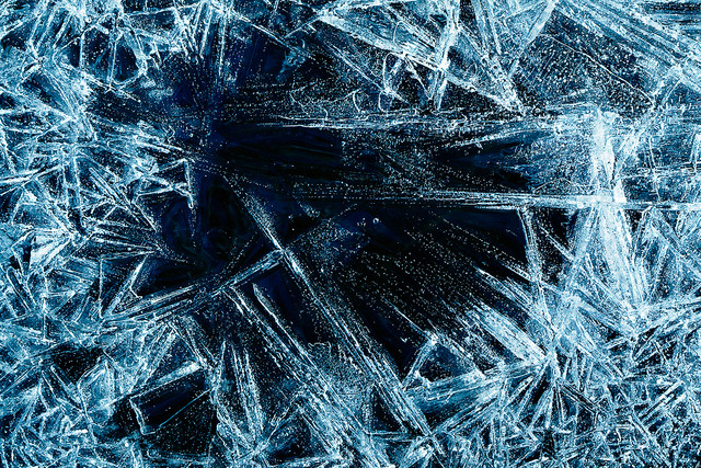 agua se congela altas temperaturas mit new property of water freezes nanotubes v2 640x0