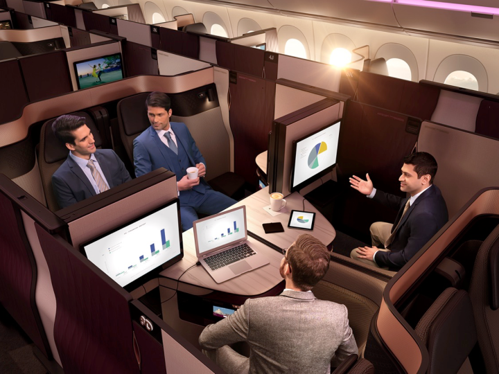 prohibicion computadoras en vuelos qatar airways suite business class
