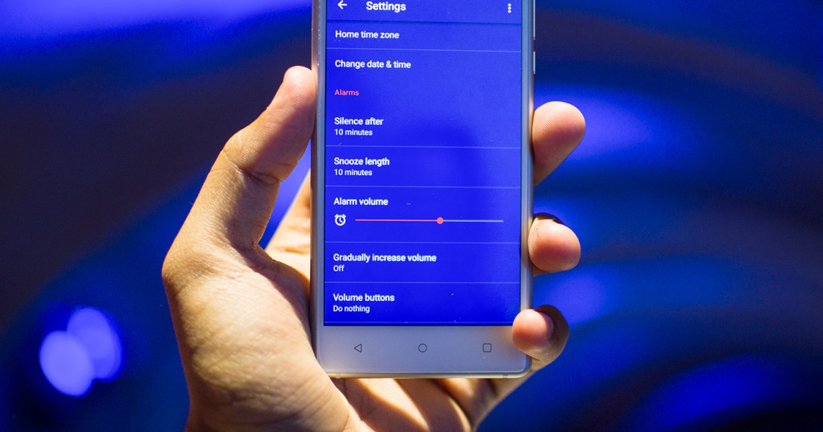 Nokia presenta un móvil Android como los de antes, con batería