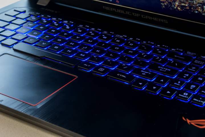 computadora laptop teclado asus rog