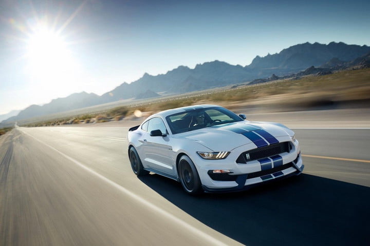 ford mustang 2018 gt350 16 720x480 c