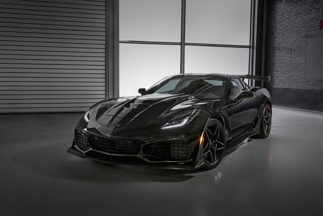 subasta ford gt chevy zr1 the fastest most powerful production corvette ever 755 horsepower 2019 640x0